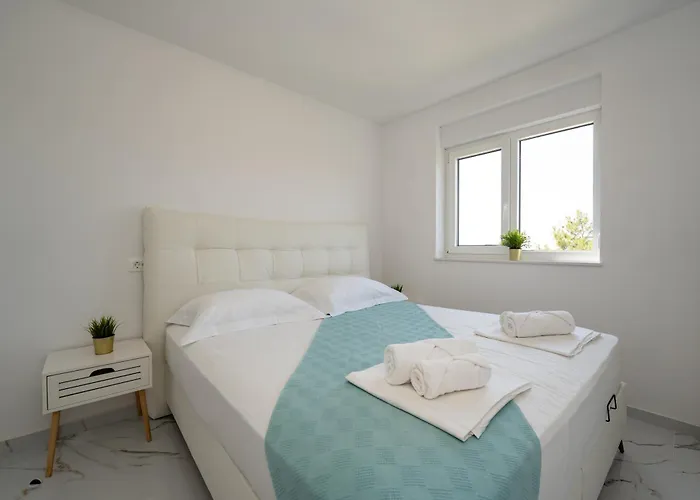 Two-bedroom Dominik 公寓