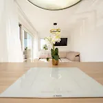 Two-bedroom Dominik Mandre