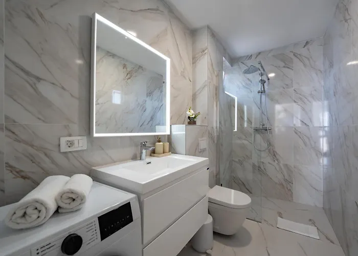 Two-bedroom Dominik Apartamento
