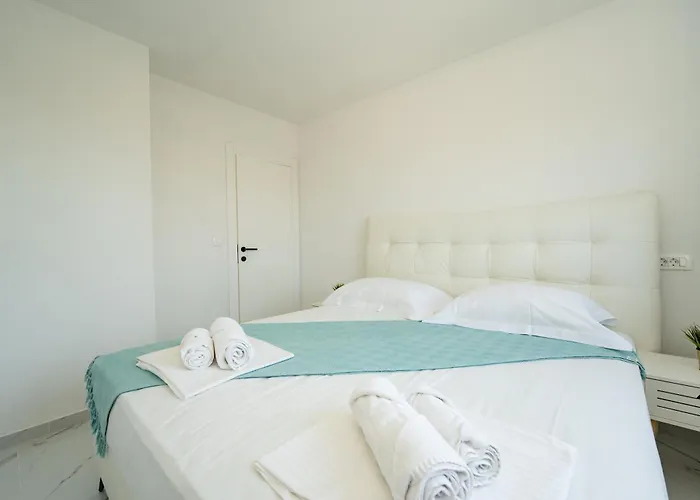 Two-bedroom Dominik Apartamento