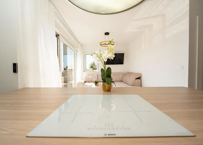 Two-bedroom Dominik 만드레