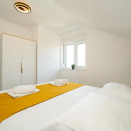Lejlighed Two-bedroom Dominik