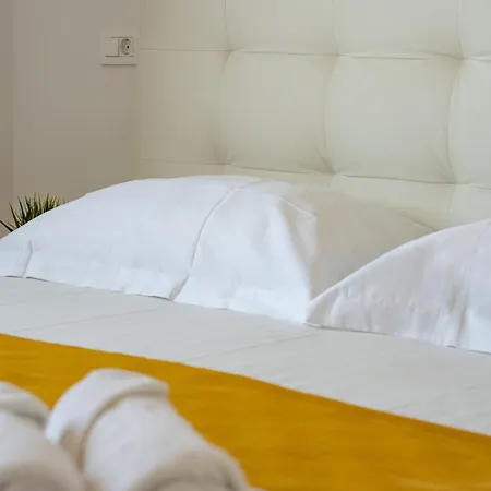 Two-bedroom Dominik * Mandre