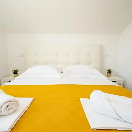 Lejlighed Two-bedroom Dominik Mandre